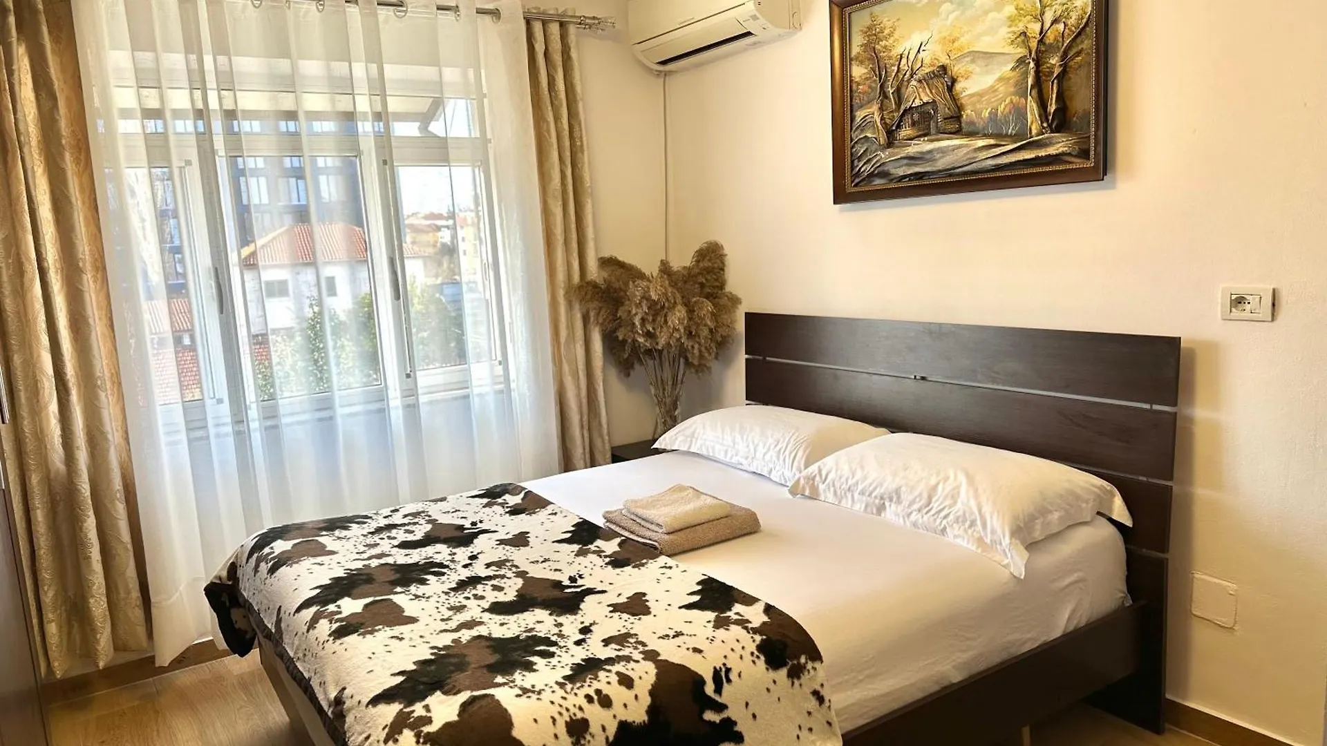 Gh Apartment تيرانا 0*,  ألبانيا
